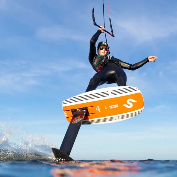 Aile avant slingshot kite one-lock