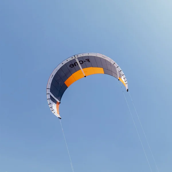 AILE DE KITESURF FONE BANDIT TEC + BARRE KITE ATTITUDE