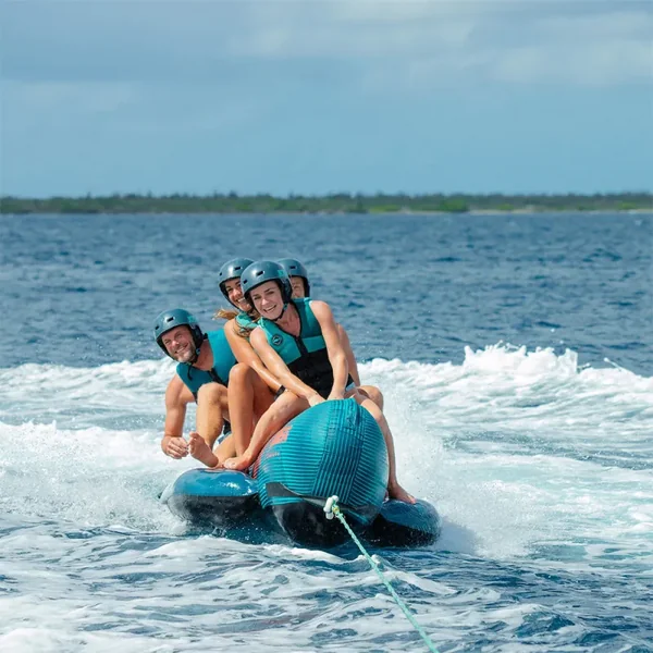 Bouee tractee jobe chaser towable 4 places