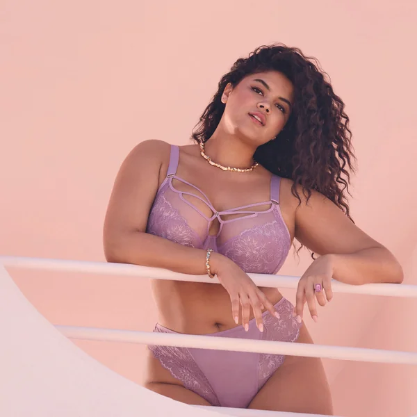 BRIANNA Soutien-gorge plongeant à armatures violet Elomi
