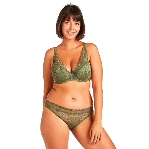 Culotte classique en dentelle