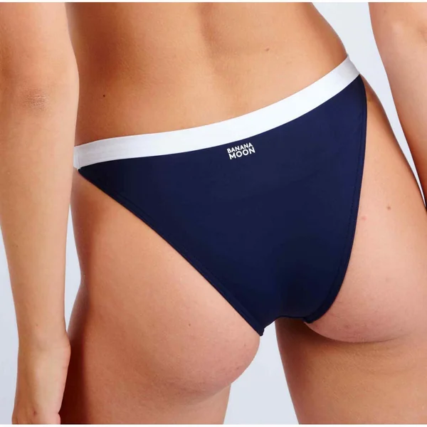 Culotte de bain brésilienne