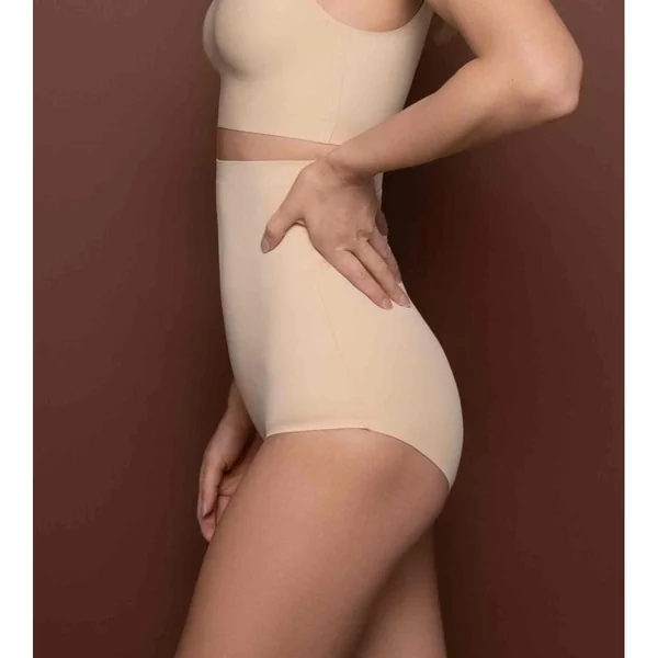 Culotte haute invisible sculptante