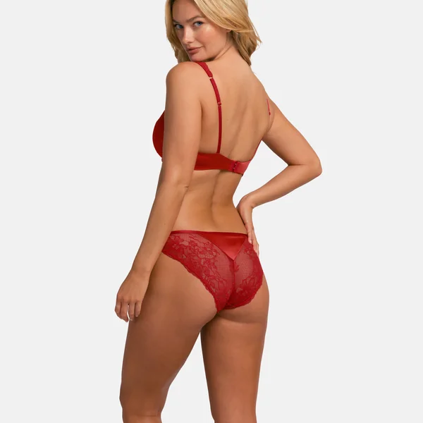 Culotte rouge en dentelle Dorina