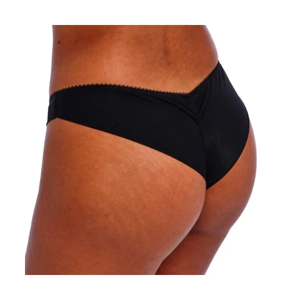 Freya Loveland noir slip brésilien