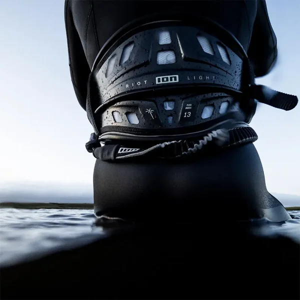 Harnais kitesurf ion waist kite riot light noir