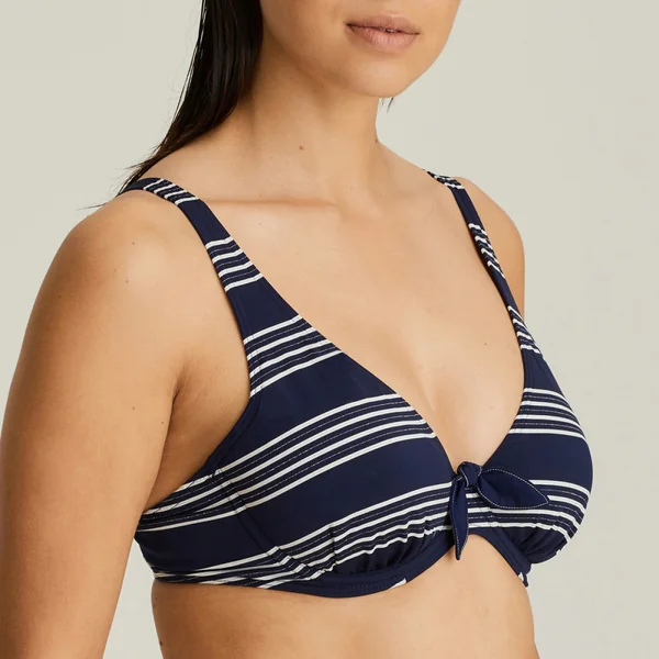 Haut de maillot de bain triangle armatures
