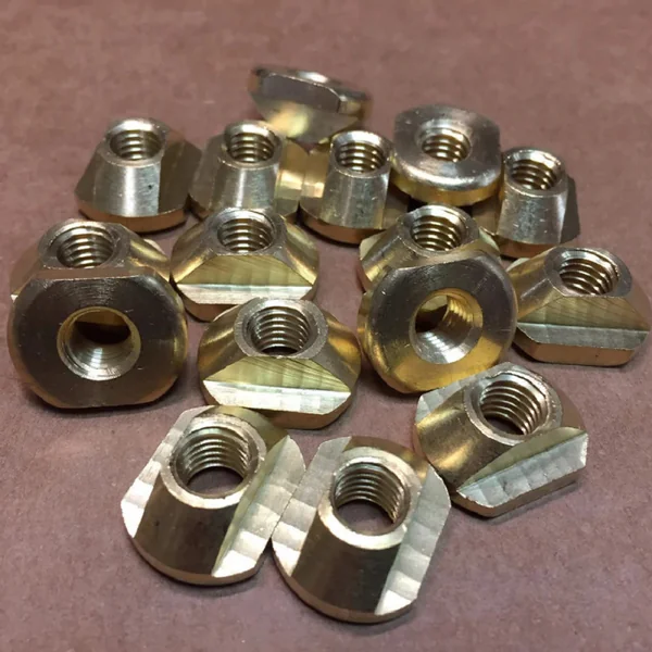 LOT DE 4 TRACK NUTS POUR FOIL AVEC VISSERIE - M8