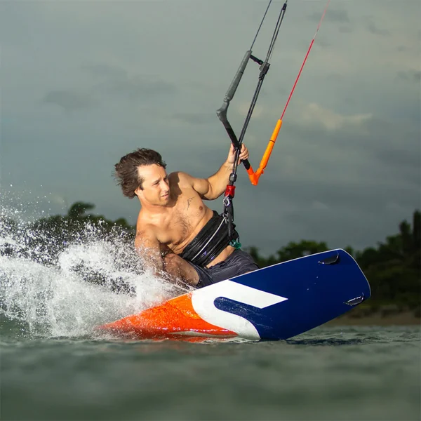PACK PLANCHE DE KITESURF SLINGSHOT CRISIS V8 COMPLETE