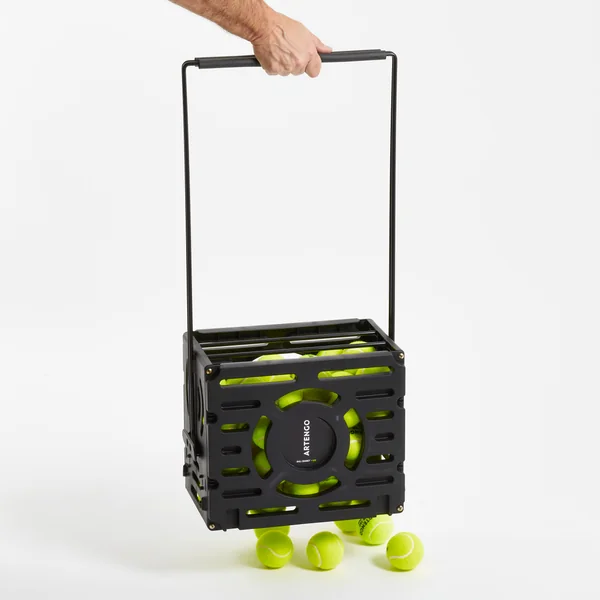 PANIER DE BALLES DE TENNIS