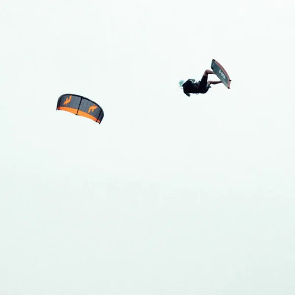 Planche de Kitesurf F-ONE TRAX HRD LT
