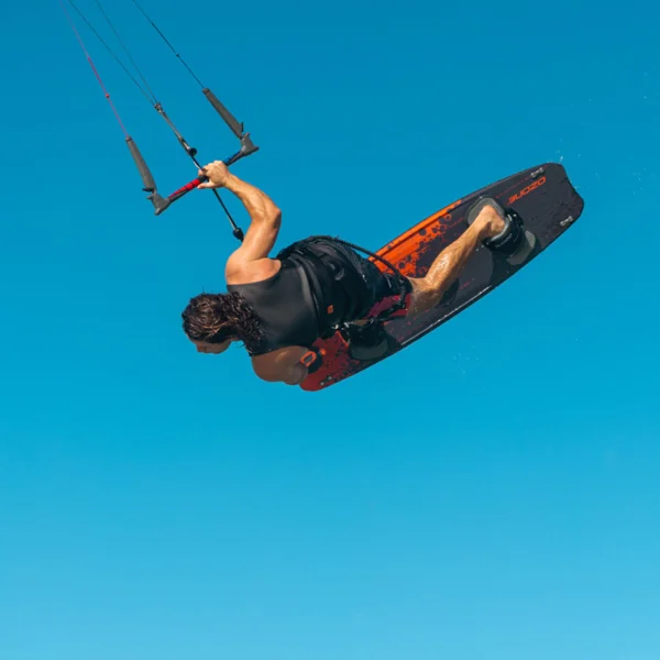 Planche de kitesurf ozone code v5
