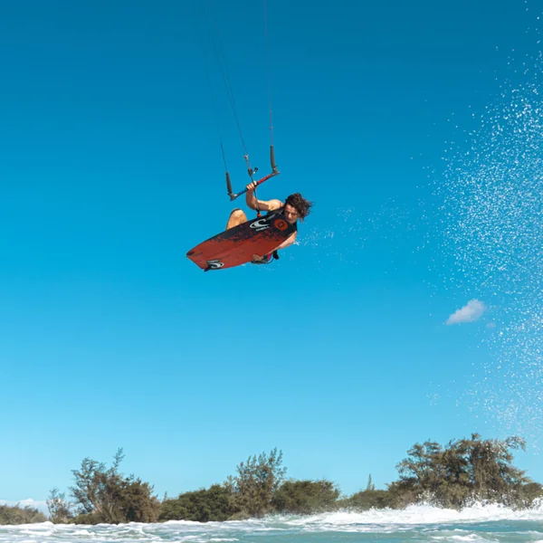 Planche de kitesurf ozone code v5