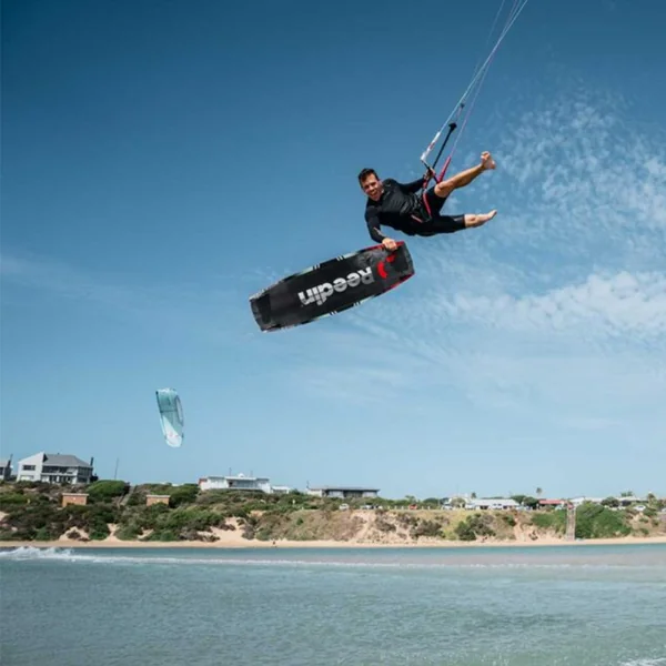 Planche de kitesurf Reedin kev pro 2025