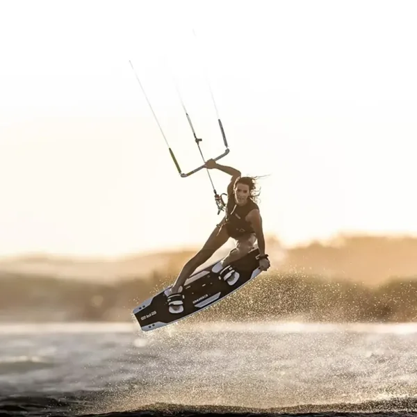 Planche de kitesurf twintip core era