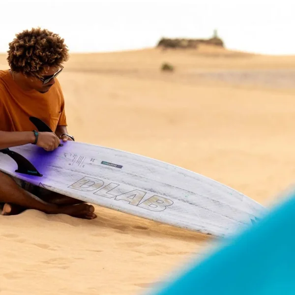 Planche de surfkite duotone blur dlab 2026