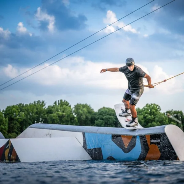 Planche de wakeboard hyperlite bloodline 2026