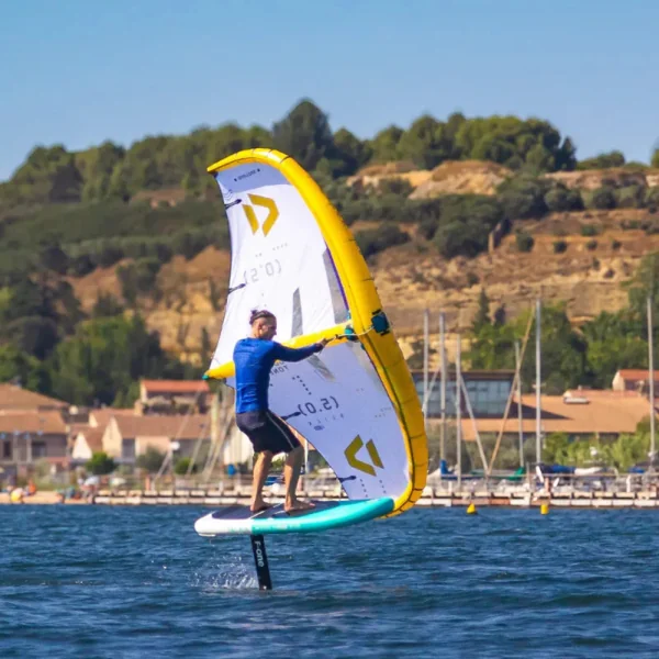Planche wingfoil gonflable talaia notos air pro avec inserts