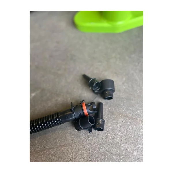 Pompe SUP verte manuelle - gonflage rapide et précis pour paddle