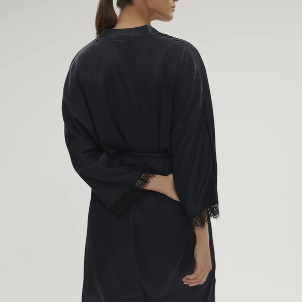 SATIN SECRETS Kimono Simone Pérèle