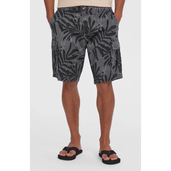 Short cargo Essentials | Black Dipped Leaves