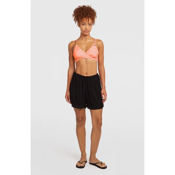 Short Essentials Tokeena | Black Out