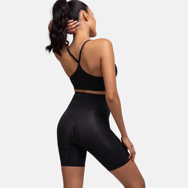 Short gainant noir Dorina
