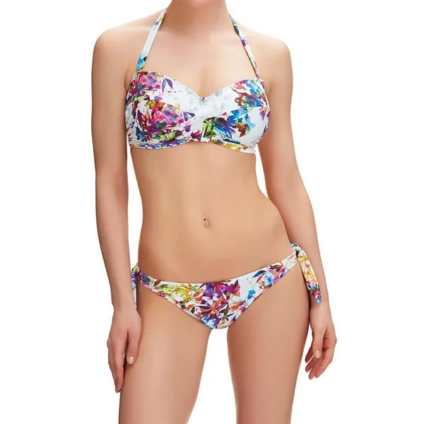 Slip de bain noué