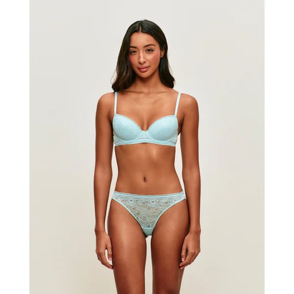 Soutien-gorge ampliforme en dentelle