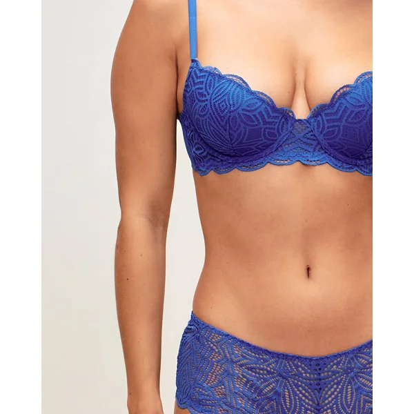 Soutien-gorge ampliforme en dentelle
