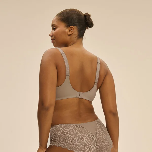 Soutien-gorge avec armature moulé rigide Simone Pérèle