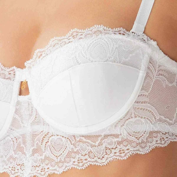 Soutien-gorge coques armatures