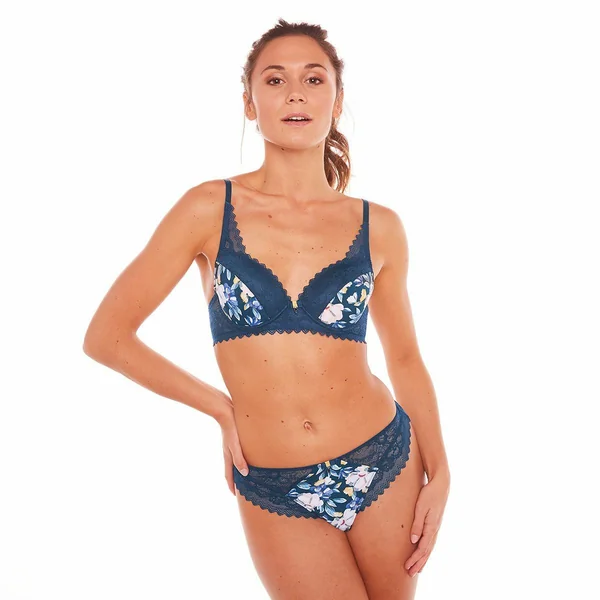 Soutien-gorge coques armatures