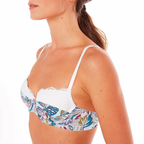 Soutien-gorge coques armatures