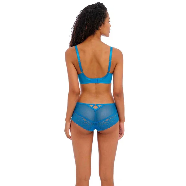 Soutien-gorge coques moulées armatures