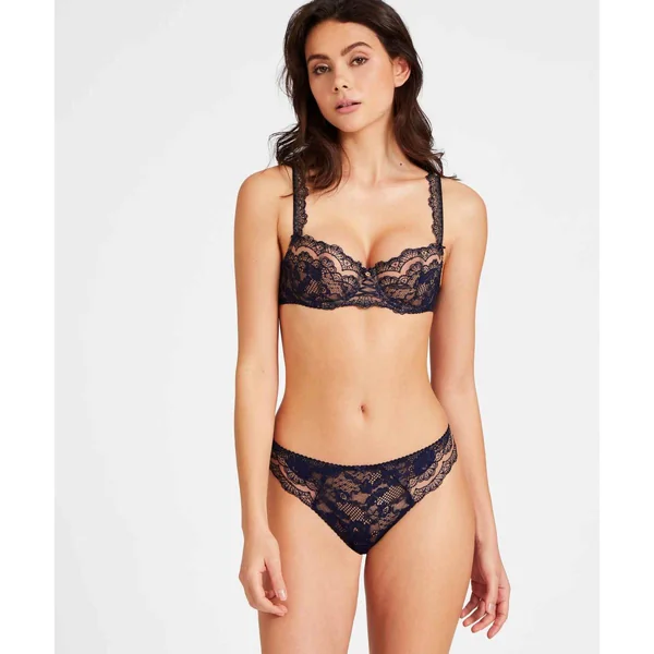 Soutien-gorge corbeille armatures