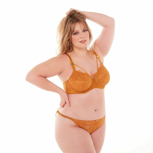 Soutien-gorge corbeille balconnet armatures