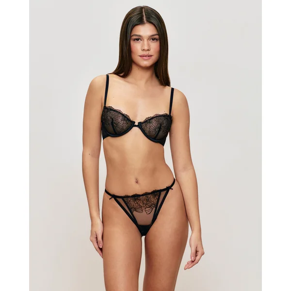 Soutien-gorge corbeille dentelle et broderies