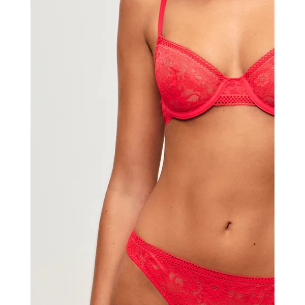 Soutien-gorge corbeille en dentelle