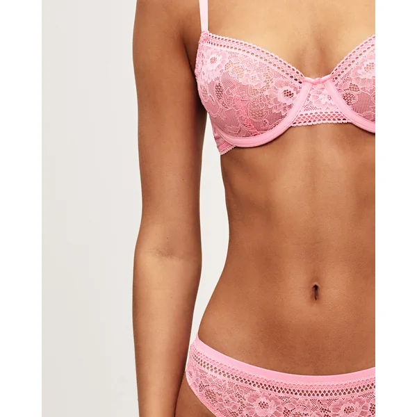 Soutien-gorge corbeille en dentelle