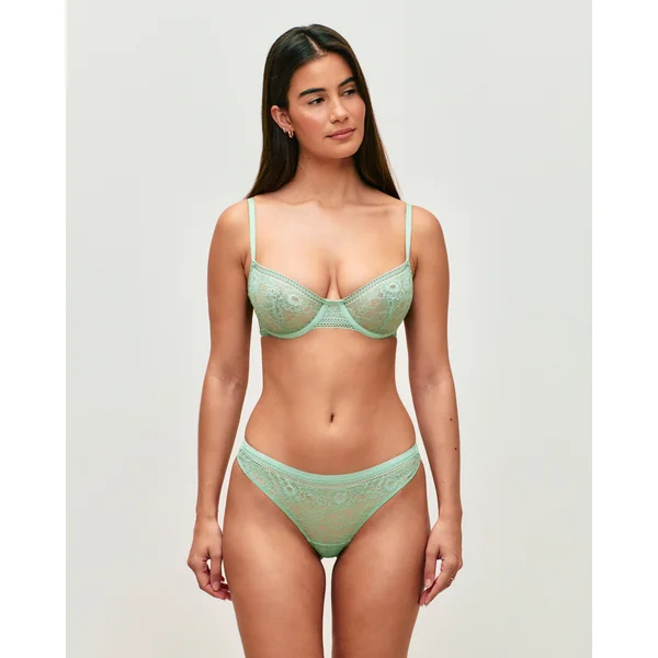 Soutien-gorge corbeille en dentelle