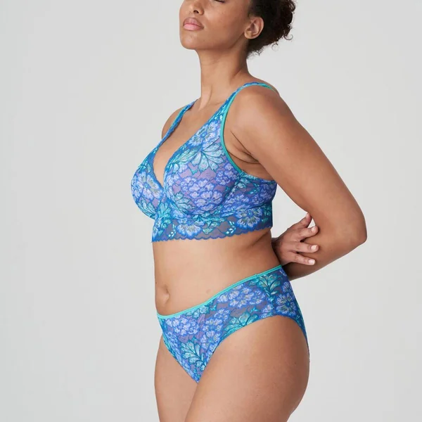 Soutien-gorge demi-mousse plongeant