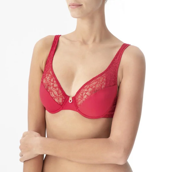 Soutien-gorge emboitant armatures