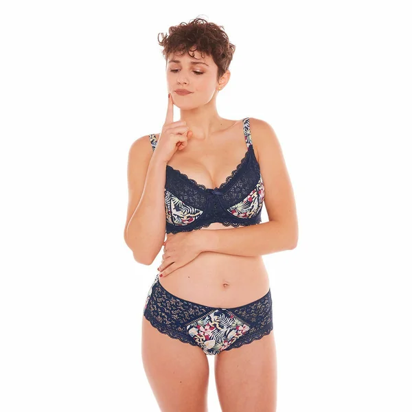 Soutien-gorge emboitant armatures