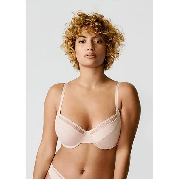 Soutien-gorge emboitant armatures