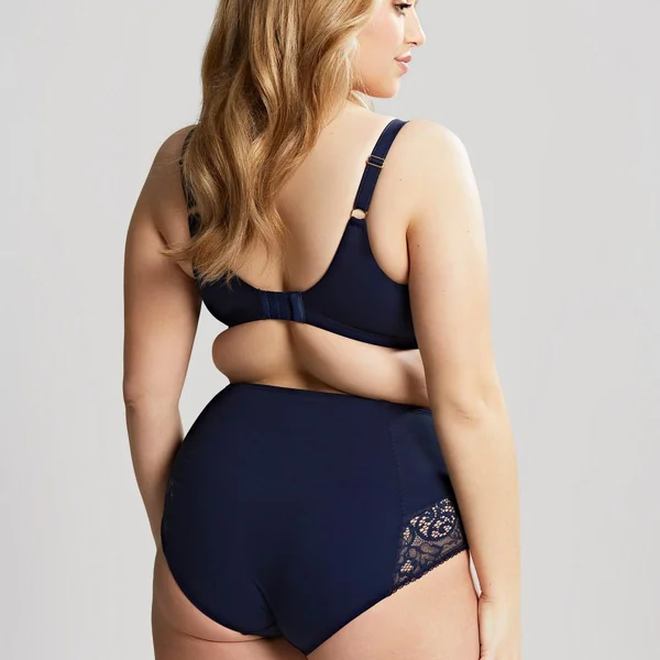 Soutien-gorge emboitant armatures