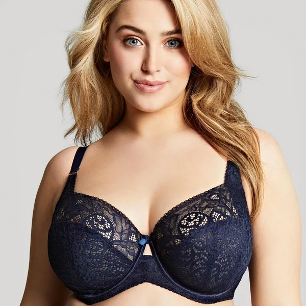 Soutien-gorge emboitant armatures