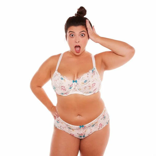 Soutien-gorge emboitant armatures