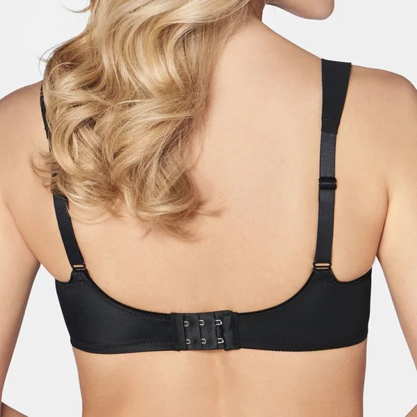 Soutien-gorge emboitant armatures
