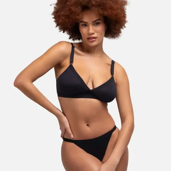 Soutien-gorge emboitant sans armatures